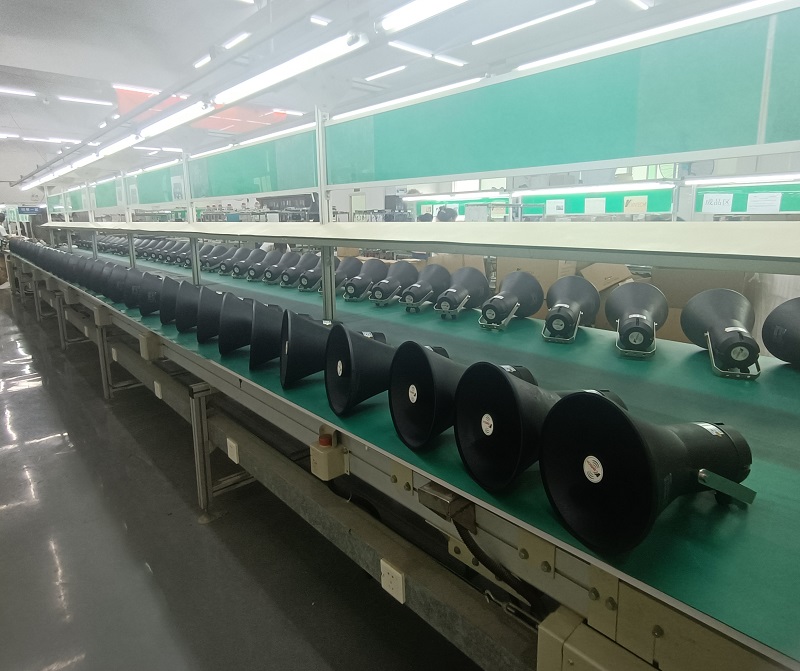 Explosion proof horn loudspeaker detail